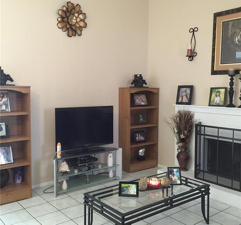 2nd image of 338 Avenue 4