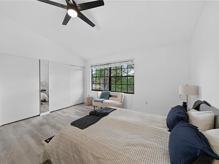 823 Meadowland Dr #D — Photo 13