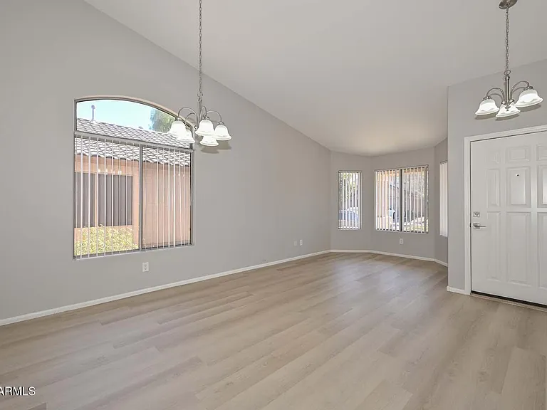 12324 W Missouri Ave — Photo 6
