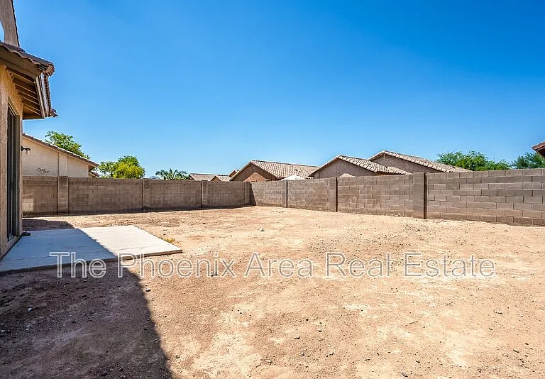 45992 W Dutchman Dr — Photo 56