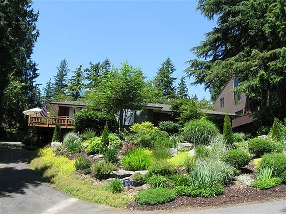 2nd image of 16417 Country Club Dr
