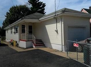 357 Lawrie St, Perth Amboy, NJ 08861