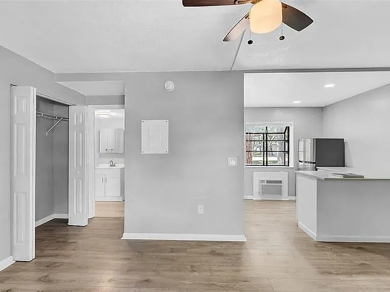 2122 Bradford St #505 — Photo 13