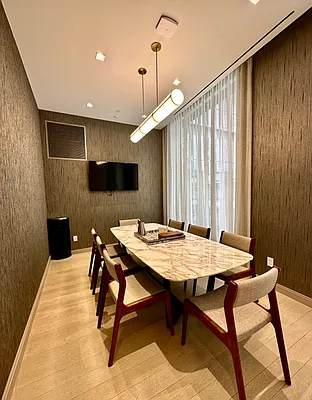 Rented by The Selita Agency | media 19