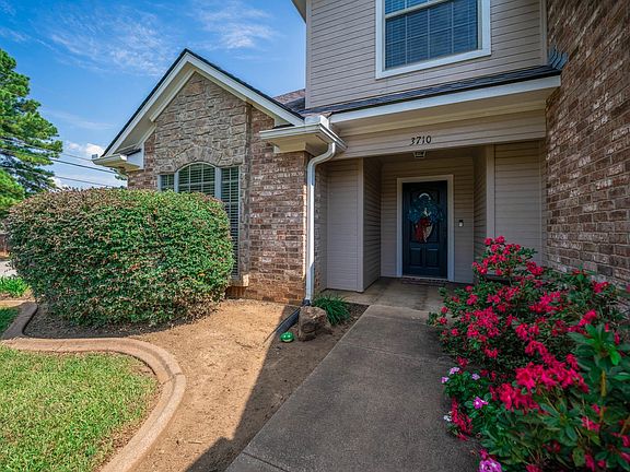 4th image of 3710 Keighley Dr