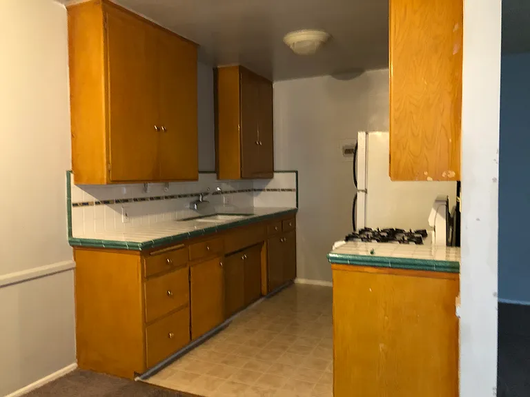 11723 Riverside Dr #4 — Photo 6