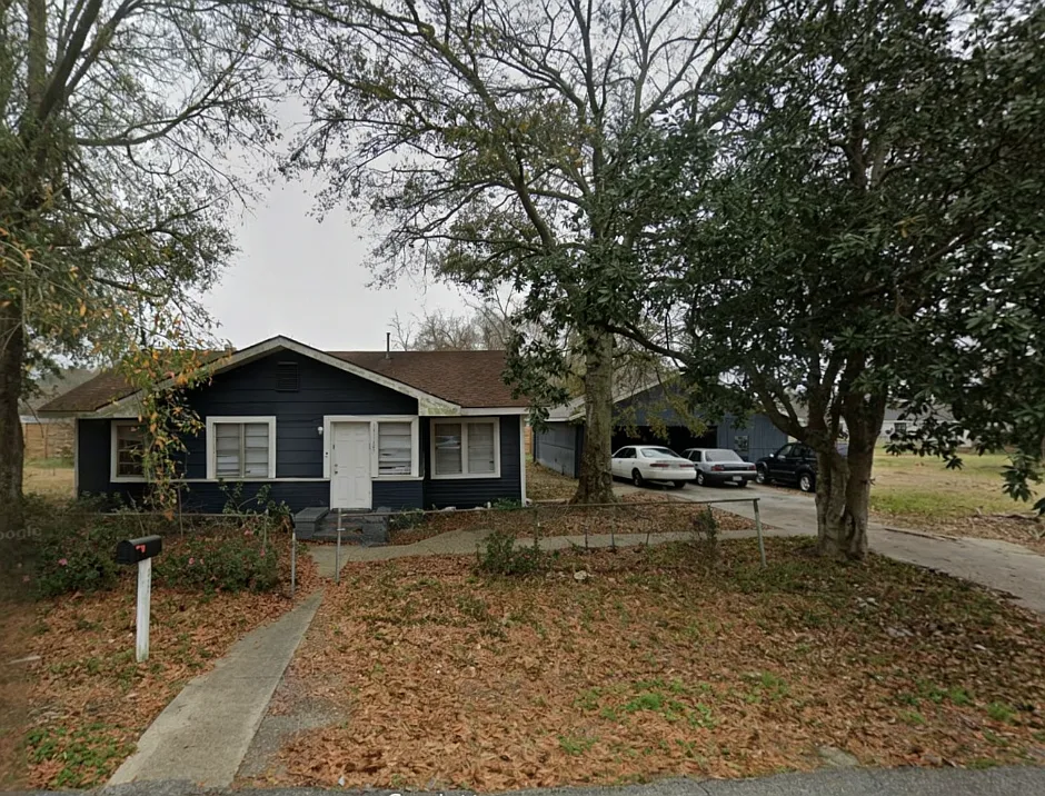 3 bed, 1388 sqft, $1,550 — Photo 1