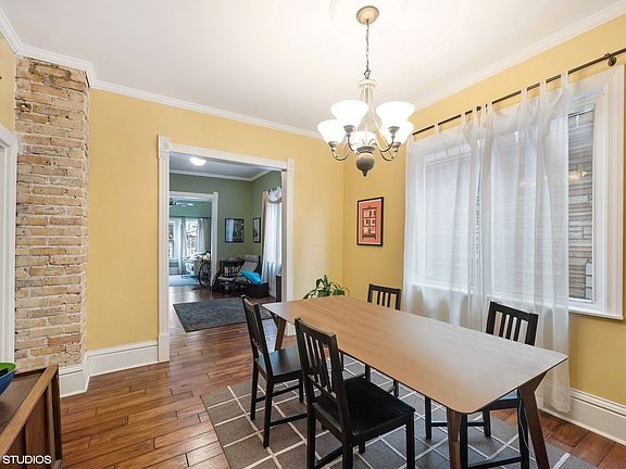 4th image of 1747 W Newport Ave #2