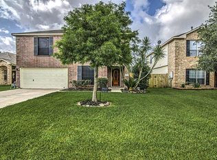 7925 Fallen Oak Ln, Texas City, TX 77591