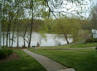 1757 Raintree Commons Dr, Richmond, VA 23238