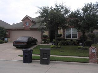 7921 Cedar Lake Ln, Fort Worth, TX 76123