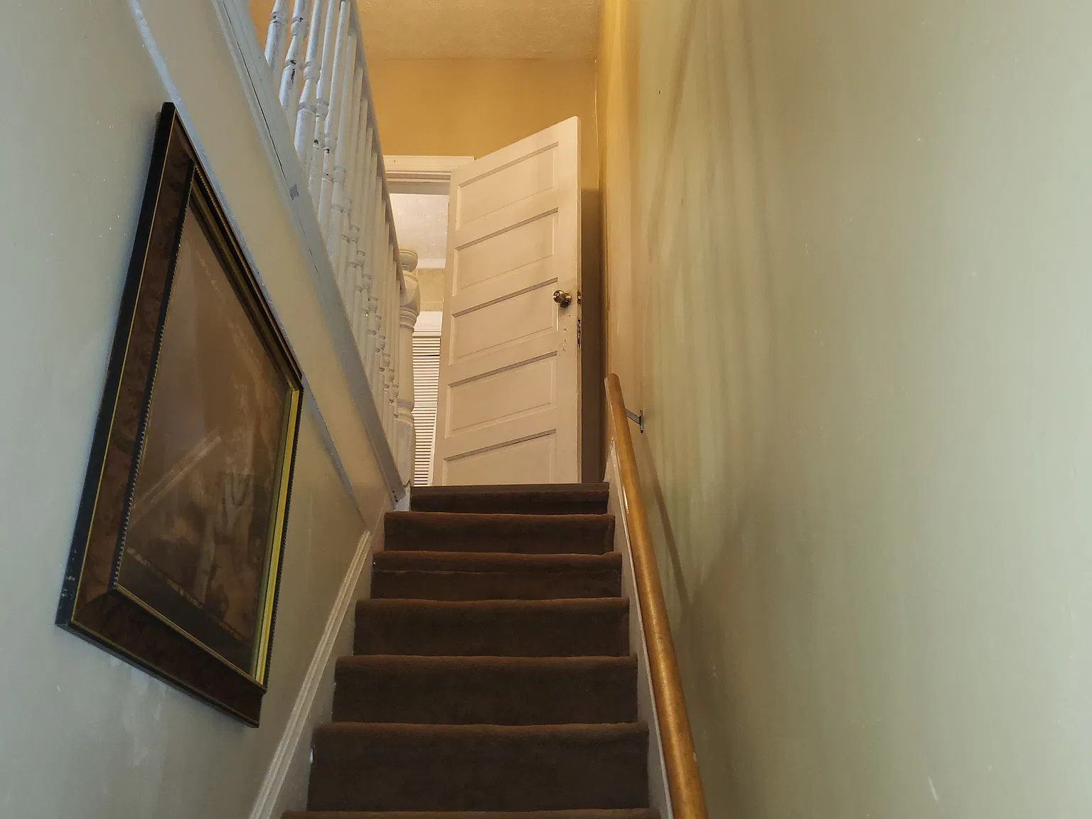 3 bed, 1.5 bath, 2000 sqft, $1,300 — Photo 3