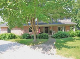 8801 N Picture Ridge Rd, Peoria, IL 61615