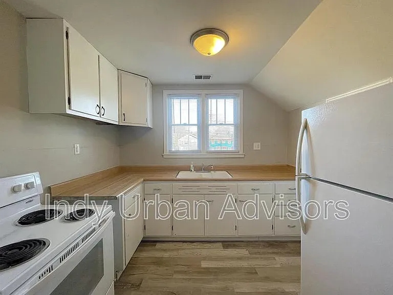 101 S Bancroft St #101.5 — Photo 6