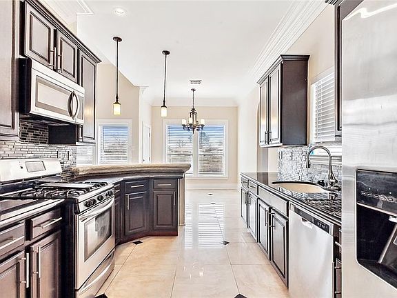 4th image of 7306 Chatelain Dr