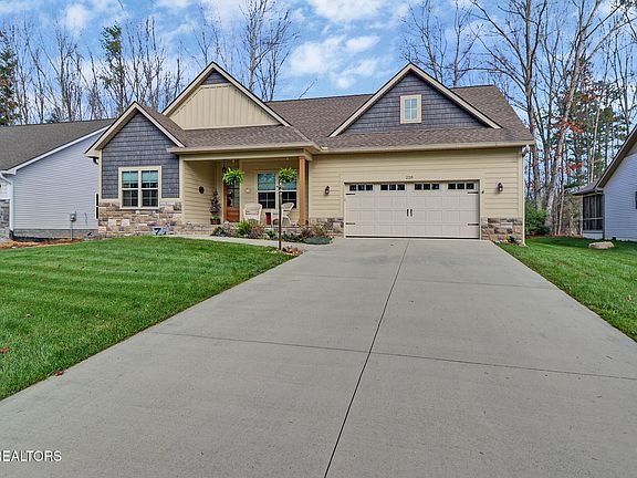 2nd image of 228 Thrushwood Dr