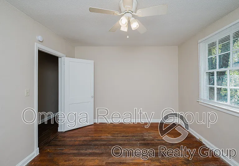 1026 Pershing St #C — Photo 23