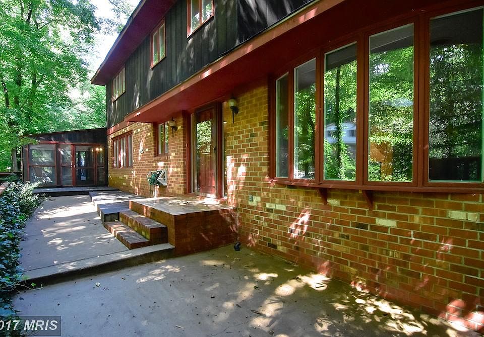 1st image of 308 Altoona Dr