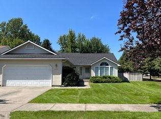 6869 N Louvonne Dr, Coeur D Alene, ID 83815