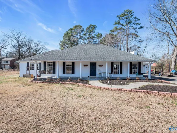 333 County Road 302, Hillsboro, AL 35643