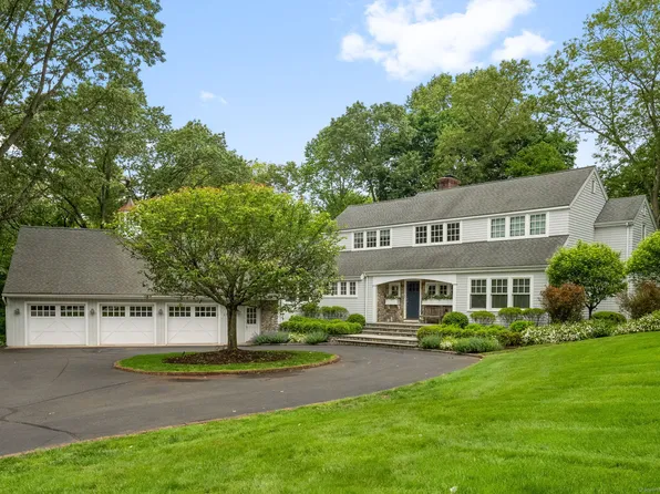 63 Fitch Lane, New Canaan, CT 06840