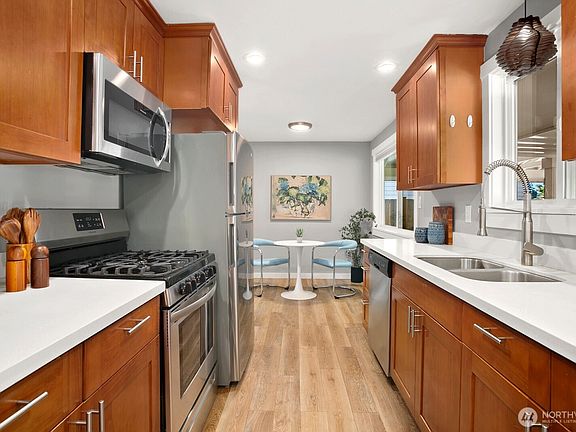 5th image of 16719 60th Avenue W
