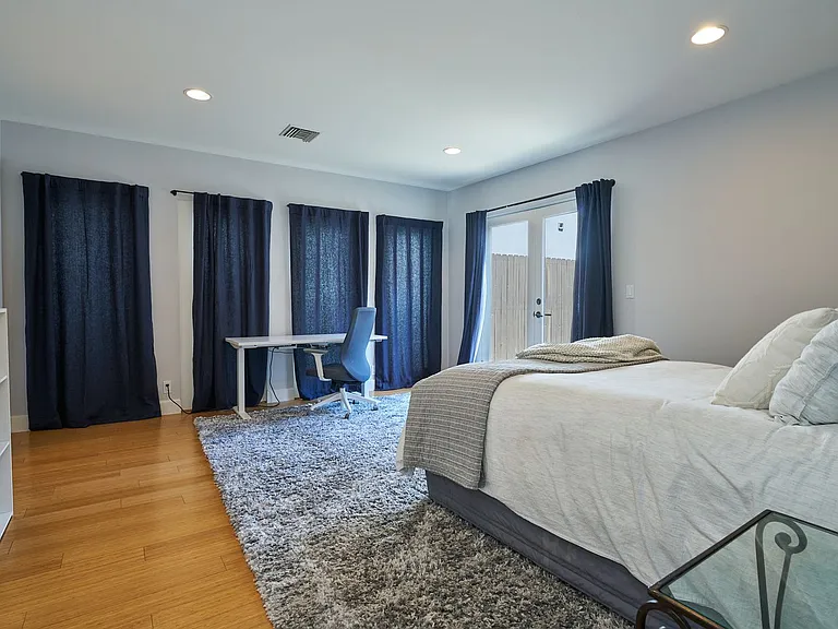 151 Napoleon St — Photo 12