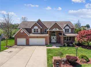 1917 Victoria Ln, Irwin, PA 15642