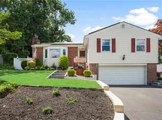 105 Winnebago Rd, Yonkers, NY 10710