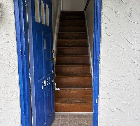3rd image of 2955 S Clinton Ave