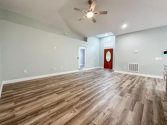 3rd image of 529 Grand Royal Cir