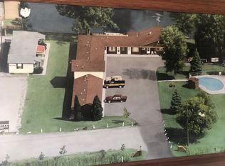 9052 W Houghton Lake Dr, Houghton Lake, MI 48629