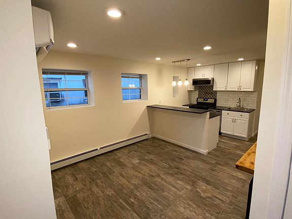 Living Room/Kitchen