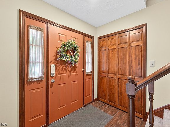 4th image of 10178 Huntington Park Dr