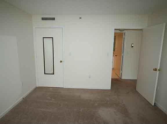 5th image of 10 Stewart Pl #6CW