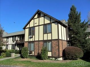 56-1 Foxwood Dr, Pleasantville, NY 10570