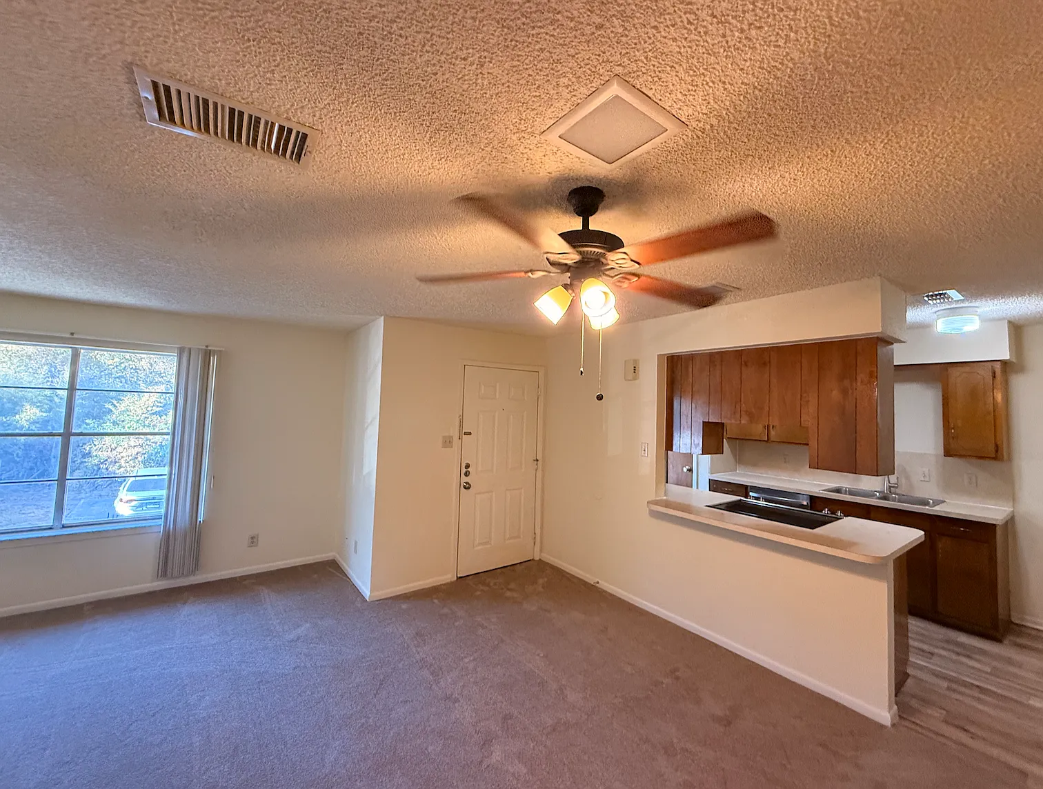 2 bed, 856 sqft, $1,150 — Photo 4