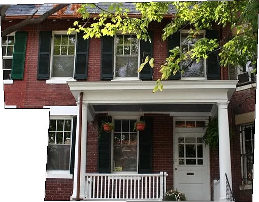623 Lexington Pl NE photo 1