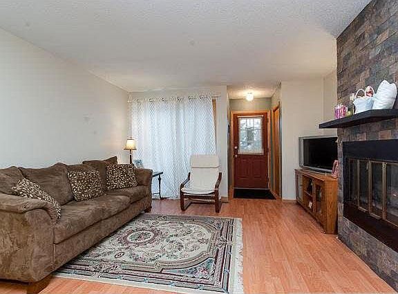 3rd image of 13174 Meadowood CRV NW Curve