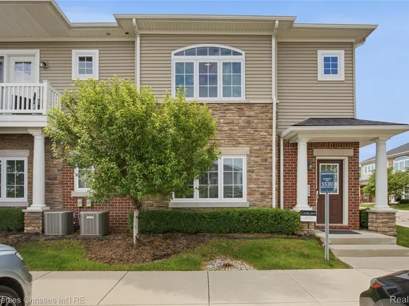 5530 Arbor Chase Dr Unit 14, Ann Arbor, MI 48103