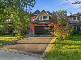 2087 Mayflower Blvd, Oakville, ON L6H 4E8