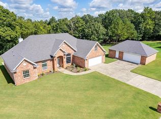 9196 W Forest Hills Dr, Fayetteville, AR 72704