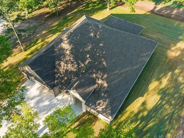 21620 S Calen Dr, Claremore, OK 74017