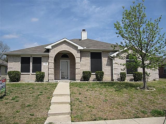 1st image of 313 Havenwood Ln