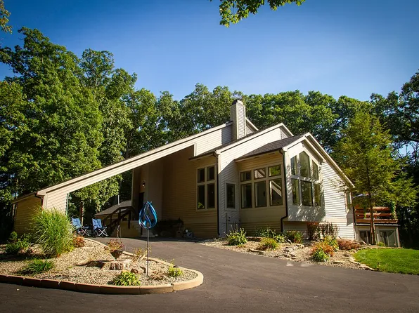 1802 Hathaway Rd, Fort Wayne, IN 46845