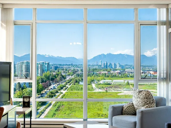 9171 Ferndale Rd #1201, Richmond, BC V6Y 0A5