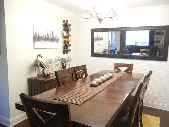 5th image of 1103 S Hunt Club Dr APT 326