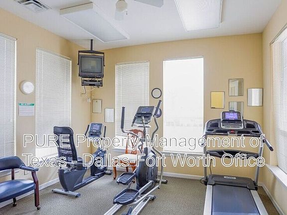 5th image of 400 Glade Rd APT 1302