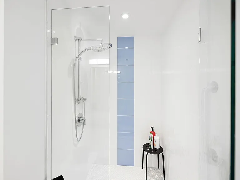 916 Lyall St #107 — Photo 15