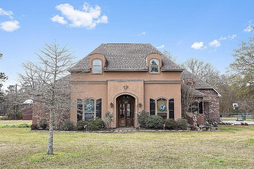 1st image of 37001 Twin Oaks Dr